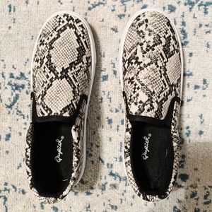 Qupid Shoes - Snake Print Sneakers Qupid Shoes - Snake Print Sneakers